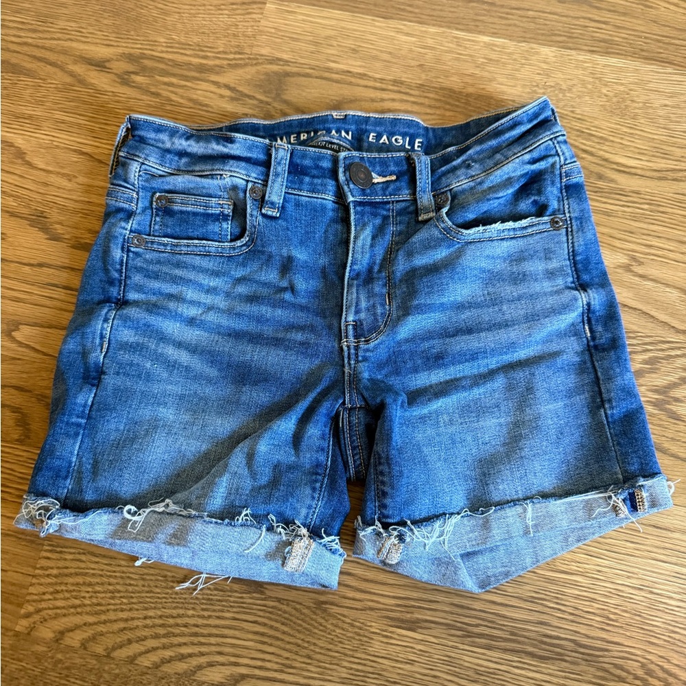 American Eagle Midi Jean short